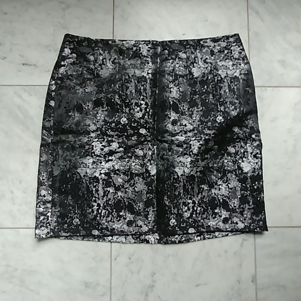 Banana Republic mini skirt